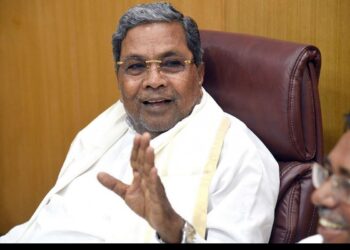 ಸಚಿವ ಈಶ್ವರಪ್ಪ ವಿರುದ್ದ ದೇಶದ್ರೋಹ ಪ್ರಕರಣ ದಾಖಲಿಸಿ : ಸಿದ್ದರಾಮಯ್ಯ ಆಗ್ರಹ
