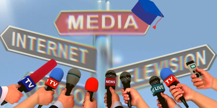 ಪ್ರಜ್ಞಾವಂತಿಕೆಯನ್ನೇ ಕಳೆದುಕೊಳ್ಳುತ್ತಿರುವ ಸಮಾಜದಲ್ಲಿ ಮಾಧ್ಯಮವೂ ದಿಕ್ಕು ತಪ್ಪುತ್ತಿದೆ