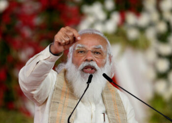 ಕಾಂಗ್ರೆಸ್, ಆಮ್ ಆದ್ಮಿ ಪಕ್ಷಗಳು ಅಪರಾಧದ ಪಾಲುದಾರರು : ಪ್ರಧಾನಿ ಮೋದಿ ಕಿಡಿ