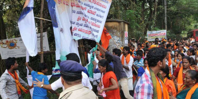 ಕರಾವಳಿ ಕರ್ನಾಟಕ & ಕೇರಳ ಏಕೆ ಹಿಂಸಾತ್ಮಕ ರಾಜಕೀಯದ ಕೇಂದ್ರಗಳಾಗಿವೆ? – ಭಾಗ 2