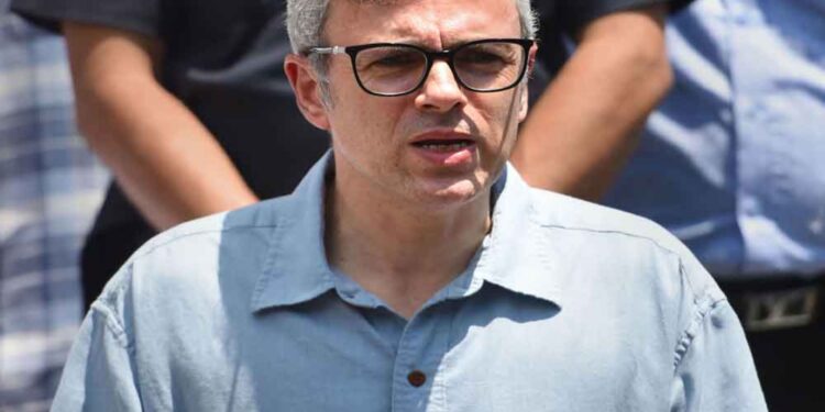 ‘ದಿ ಕಾಶ್ಮೀರ್ ಫೈಲ್ಸ್’ ಸಿನಿಮಾ ಸತ್ಯಕ್ಕೆ ದೂರವಾಗಿದೆ : ಒಮರ್ ಅಬ್ದುಲ್ಲಾ