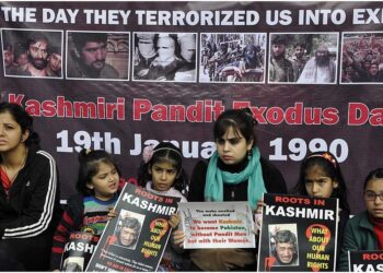 ʼನಮ್ಮನ್ನು ಕೇವಲ ರಾಜಕೀಯಕ್ಕಾಗಿ ಬಳಸಲಾಗುತ್ತಿದೆʼ : BJP ವಿರುದ್ಧ ಕಾಶ್ಮೀರಿ ಪಂಡಿತರ ಆಕ್ರೋಶಕ್ಕೆ ಕಾರಣವೇನು?