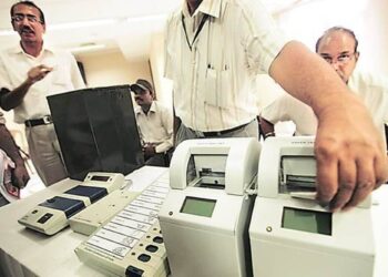 ಮತ ಎಣಿಕೆ : ಮಧ್ಯಪ್ರವೇಶಿಸಲು ಸುಪ್ರೀಂ ನಕಾರ ; ವಿಪಕ್ಷಗಳಿಂದ ಅಕ್ರಮದ ಆರೋಪ