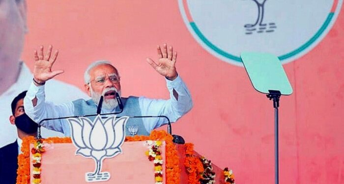 ಅತ್ತ ಉಕ್ರೇನ್ನಲ್ಲಿ ಭಾರತೀಯ ವಿದ್ಯಾರ್ಥಿಗಳ ಸಂಕಷ್ಟದಲ್ಲಿದ್ದರೆ, ಇತ್ತ ಚುನಾವಣಾ ಭಾಷಣದಲ್ಲಿ PM ಮೋದಿ ಹೇಳಿದ್ದೇ ಬೇರೆ!