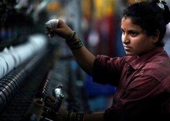 ದೇಶದ ಸಾಮಾಜಿಕ ಸಂರಚನೆ ಮಹಿಳಾ ಕಾರ್ಮಿಕರ ವೇತನವನ್ನು ನಿರ್ಧರಿಸುತ್ತಿದೆಯೇ? ಒಂದು ಅವಲೋಕನ