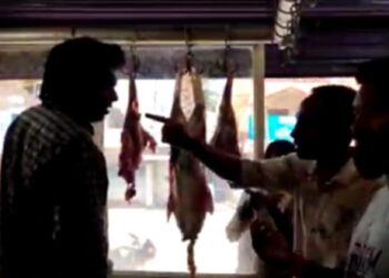 ಹಲಾಲ್ ವ್ಯಾಪಾರಿ ಮೇಲೆ ಭಜರಂಗ ದಳ ಕಾರ್ಯಕರ್ತರಿಂದ ಹಲ್ಲೆ!