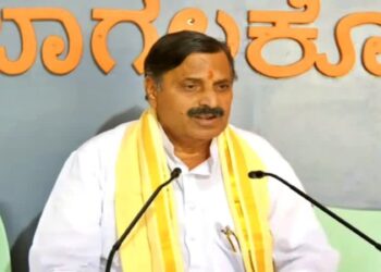 ಮುಸ್ಲೀಂ ಯುವಕರನ್ನು ಮನೆಹೊಕ್ಕು ಹೊಡೆಯಬೇಕು : ನಾರಾಯಣಸಾ ಭಾಂಡಗೆ