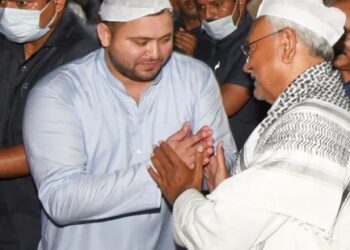 ತೇಜಸ್ವಿ ಯಾದವ್‌ ಆಯೋಜಿಸಿದ್ದ ಇಫ್ತಾರ್‌ ಕೂಟದಲ್ಲಿ ನಿತೀಶ್‌ ಕುಮಾರ್‌ ಭಾಗಿ: ಬಿಜೆಪಿಗೆ ನೀಡಿದ ಪರೋಕ್ಷ ಸಂದೇಶವೇ?