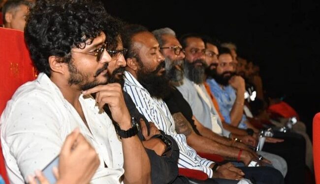 ಕೆಜಿಎಫ್-‌2 ಫಸ್ಟ್‌ ಡೇ, ಫಸ್ಟ್‌ ಶೋ ವೀಕ್ಷಿಸಿದ ಕನ್ನಡದ ಸ್ಟಾರ್‌ ಗಳು!