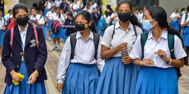 ಬಿಸಿಲಿನ ತಾಪಕ್ಕೆ ಪಶ್ಚಿಮ ಬಂಗಾಳ ತತ್ತರ : ಮೇ 2ರಿಂದಲೇ ಬೇಸಿಗೆ ರಜೆ ಘೋಷಿಸಿದ ದೀದಿ ಸರ್ಕಾರ!