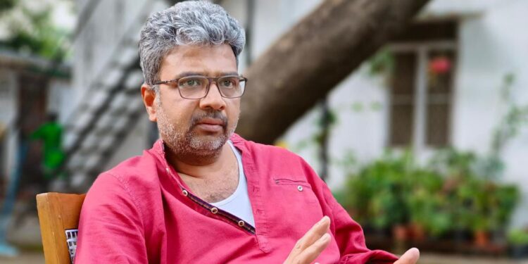 ಜ್ಞಾನವಾಪಿ ಮಸೀದಿಯಲ್ಲಿ ಶಿವಲಿಂಗ ಪತ್ತೆ ಎಂದು  ಸಾಮಾಜಿಕ ಜಾಲತಾಣದಲ್ಲಿ ಪೋಸ್ಟ್ ಮಾಡಿದ್ದ ಪ್ರೊಫೆಸರ್ ಅರೆಸ್ಟ್!