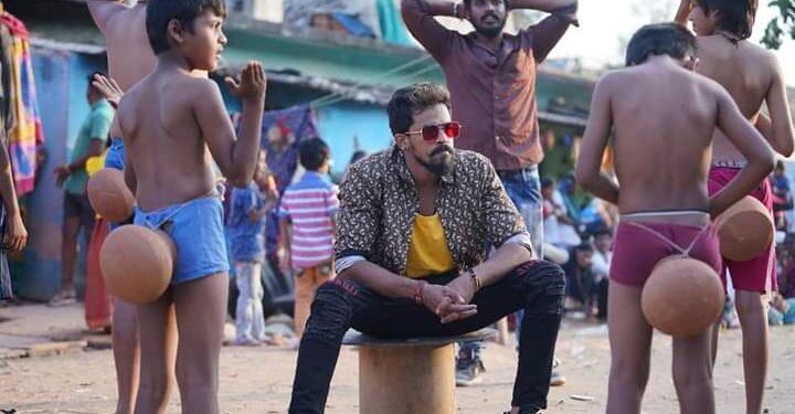 ‘ತೂತು ಮಡಿಕೆ’ ಟೈಟಲ್ ಟ್ರ್ಯಾಕ್ ರಿಲೀಸ್ : ಯೂಟ್ಯೂಬ್ ನಲ್ಲಿ ಧೂಳ್ ಎಬ್ಬಿಸ್ತಿದೆ ಹಾಡು!