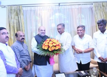 ಅಮಿತ್ ಶಾ ಸಮ್ಮುಖದಲ್ಲಿ ಬಿಜೆಪಿ ಸೇರ್ಪಡೆಯಾದ ವಿಧಾನ ಪರಿಷತ್‌ ಸಭಾಪತಿ ಬಸವರಾಜ ಹೊರಟ್ಟಿ : ಸೇರ್ಪಡೆ ಬಳಿಕ ಹೊರಟ್ಟಿ ಹೇಳಿದ್ದೇನು?