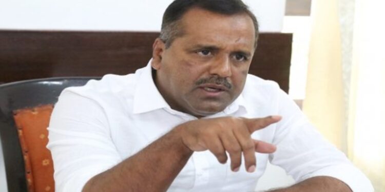 ಶಾಲಾ ವಿದ್ಯಾರ್ಥಿಗಳಿಗೆ ರೈಫಲ್ ತರಬೇತಿ, ತಾಲಿಬಾನ್ ಸಂಸ್ಕೃತಿ ಬಿಂಬಿಸುತ್ತದೆ : ಶಾಸಕ ಯು.ಟಿ ಖಾದರ್