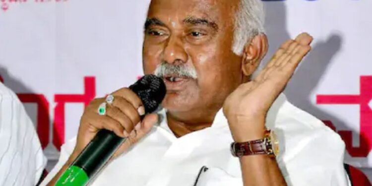 ಹೆಡ್ಗೆವಾರ್ ಮತ್ತು ಟಿಪ್ಪು ಹೋಲಿಕೆ ಮಾಡ್ತಿರಲ್ರಿ ; ಪಠ್ಯಪುಸ್ತಕ ಕೇಸರಿಕರಣ ಸರಿಯಲ್ಲ : ಹೆಚ್‌.ವಿಶ್ವನಾಥ್