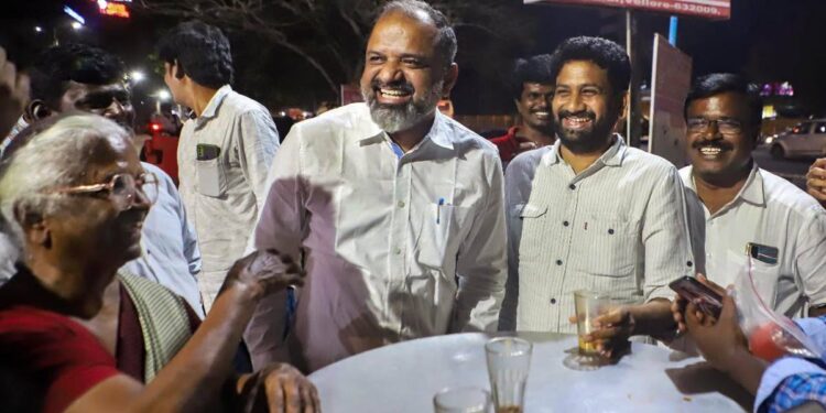 ರಾಜೀವ್‌ ಗಾಂಧಿ ಹಂತಕ ಜೈಲಿನಿಂದ ಪೆರಾರಿವಲನ್ ಬಿಡುಗಡೆ