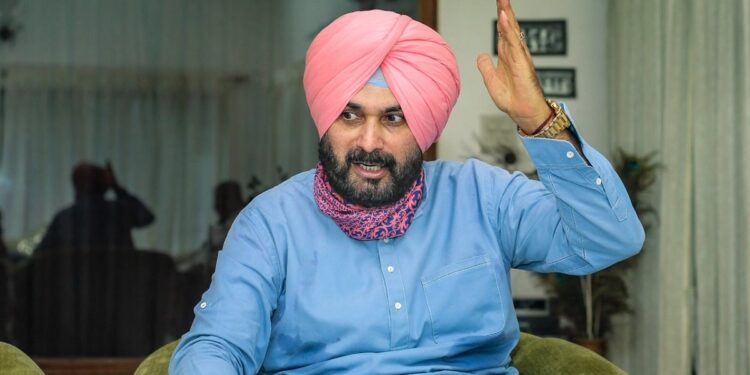 ಗುಮಾಸ್ತನ ಕೆಲಸಕ್ಕೆ ನವಜೋತ್ ಸಿಂಗ್ ಸಿಧು ನೇಮಕ