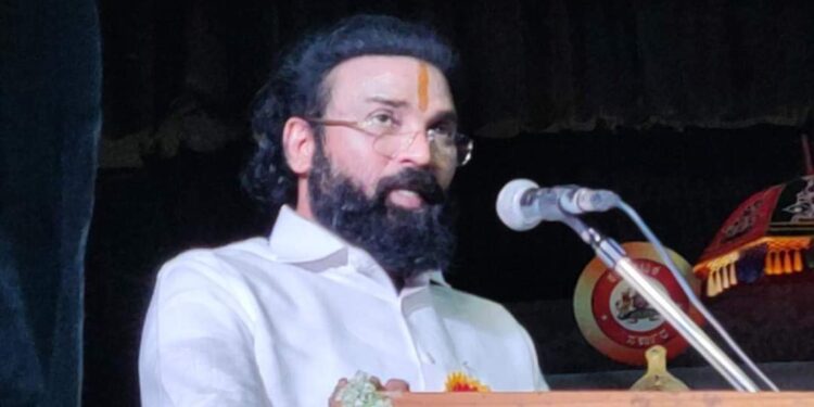 ಕಲಬುರಗಿ ಬಸ್ ದುರಂತ; ಮುಖ್ಯಮಂತ್ರಿಗಳ ಜೊತೆ ಚರ್ಚಿಸಿ ಪರಿಹಾರ ಘೋಷಣೆ: ಶ್ರೀರಾಮುಲು