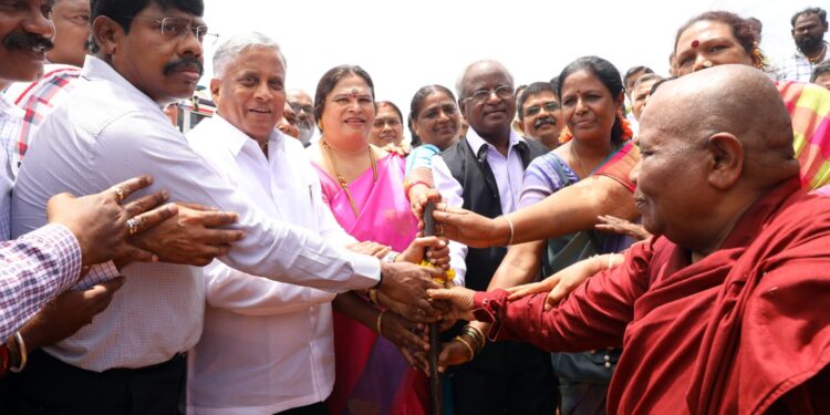 ಮುನ್ನೂರಕ್ಕೂ ಅಧಿಕ ಮನೆಗಳ‌ ನಿರ್ಮಾಣಕ್ಕೆ ಶಂಕುಸ್ಥಾಪನೆ ಮಾಡಿದ ವಸತಿ ಸಚಿವ ವಿ.ಸೋಮಣ್ಣ