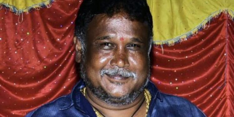 ತುಮಕೂರಿನಲ್ಲಿ ಹಾಡಹಗಲೇ ದಲಿತ ಮುಖಂಡನ ಬರ್ಬರ ಹತ್ಯೆ