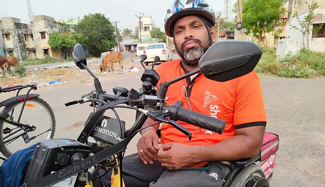 ವಿಕಲಚೇತನರಿಗೆ ಸಿಹಿಸುದ್ದಿ : ಎಲೆಕ್ಟ್ರಿಕ್ ವ್ಹೀಲ್ ಚೇರ್ ವಾಹನ ಸಂಶೋಧಿಸಿದ ಐಐಟಿ ವಿದ್ಯಾರ್ಥಿಗಳು!