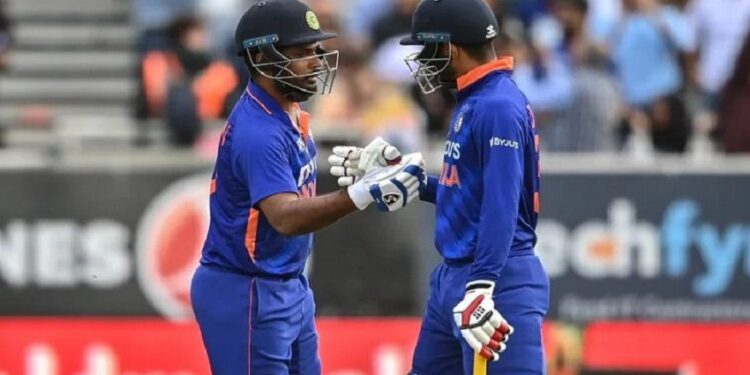 ಹೂಡಾ ಚೊಚ್ಚಲ ಶತಕ, ಸ್ಯಾಮ್ಸನ್ ಅಬ್ಬರ: ಭಾರತ ಬೃಹತ್ ಮೊತ್ತ