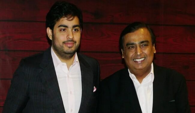 ರಿಲಯನ್ಸ್‌ ಜಿಯೊದಿಂದ ಹೊರನಡೆದ ಮುಖೇಶ್‌ ಅಂಬಾನಿ; ಪುತ್ರ ಆಕಾಶ್‌ ಮುಖ್ಯಸ್ಥ!