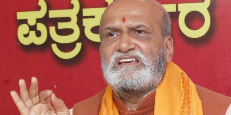 ಗುಂಡಿಟ್ಟು ಹೊಡಿಯುವ ಹೇಳಿಕೆಗೆ ಈಗಲೂ ಬದ್ಧ: ಮುತಾಲಿಕ್