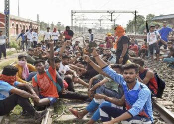 ʼಅಗ್ನಿಪಥ್ʼ ಎಂಬ ಹೊಸ ಸೇನಾ ನೇಮಕಾತಿ ಯೋಜನೆಯ ವಿರುದ್ಧ ದೇಶಾದ್ಯಂತ ಭುಗಿಲೆದ್ದ ಪ್ರತಿಭಟನೆ!