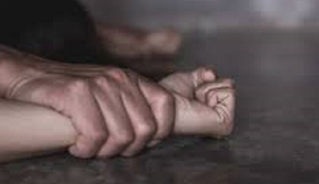 ಅತ್ಯಾಚಾರ ಸಂತ್ರಸ್ತೆಯ ಫೋಟೊ ಹರಿಬಿಟ್ಟ ಬಿಜೆಪಿ ಶಾಸಕ: ಪ್ರಕರಣ ದಾಖಲು!