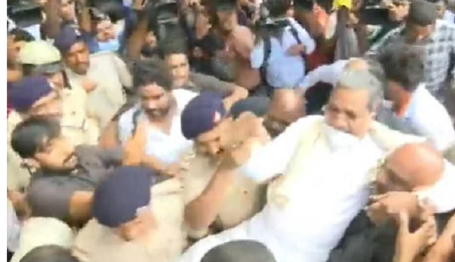 ಪ್ರತಿಭಟನೆ ನಡೆಸಿದ ಸಿದ್ದರಾಮಯ್ಯ, ಡಿಕೆಶಿ ಪೊಲೀಸ್‌ ವಶಕ್ಕೆ