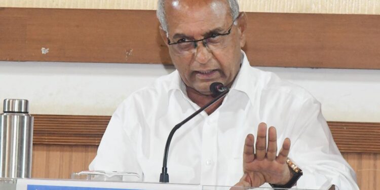 ಲೈಸನ್ಸ್ ಪಡೆಯದ ಕಾರ್ಖಾನೆಗಳ ಸಮೀಕ್ಷೆಗೆ ಸಚಿವ ಹಾಲಪ್ಪ ಆಚಾರ್ ಸೂಚನೆ