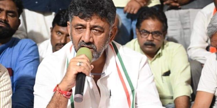 ಬಿಎಸ್ವೈ ನಿವೃತ್ತಿ ಘೋಷಿಸಬಾರದು : ಡಿ.ಕೆ.ಶಿವಕುಮಾರ್