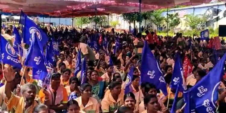 ಕಾಯಂ ಉದ್ಯೋಗ, ಉತ್ತಮ ವೇತನಕ್ಕಾಗಿ ಆಗ್ರಹಿಸಿ ಇಂದಿನಿಂದ ರಾಜ್ಯಾದ್ಯಂತ ಪೌರಕಾರ್ಮಿಕರ ಅನಿರ್ದಿಷ್ಟಾವಧಿ ಮುಷ್ಕರ!