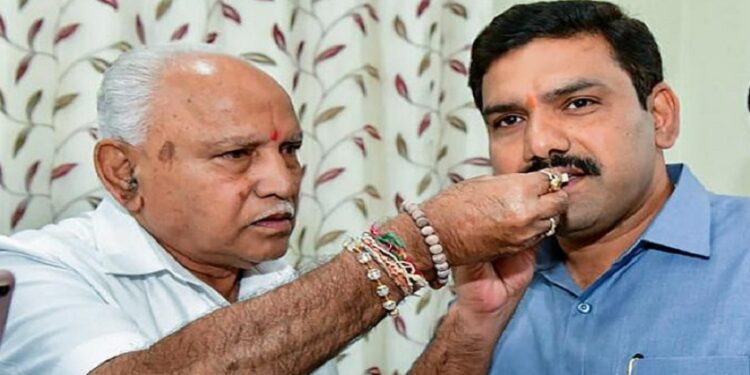 ಶಿಕಾರಿಪುರದಿಂದ ಪುತ್ರ ವಿಜಯೇಂದ್ರ ಸ್ಪರ್ಧೆ: ಬಿಎಸ್‌ ಯಡಿಯೂರಪ್ಪ ಘೋಷಣೆ