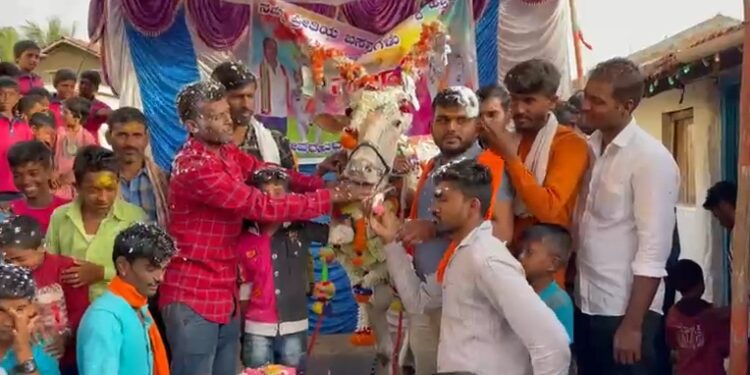 ಎತ್ತಿಗೂ ಜನ್ಮದಿನ: ರೈತ ಕುಟುಂಬದಲ್ಲಿ ಸಂಭ್ರಮ