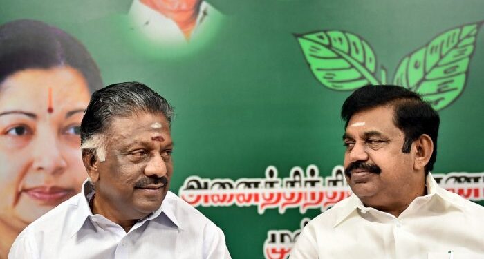 ಪನ್ನೀರಸೆಲ್ವಂ ಪುತ್ರ ಹಾಗು ಬೆಂಬಲಿಗರನ್ನು ಪಕ್ಷದಿಂದ ಉಚ್ಚಾಟಿಸಿದ ಪಳನಿಸ್ವಾಮಿ