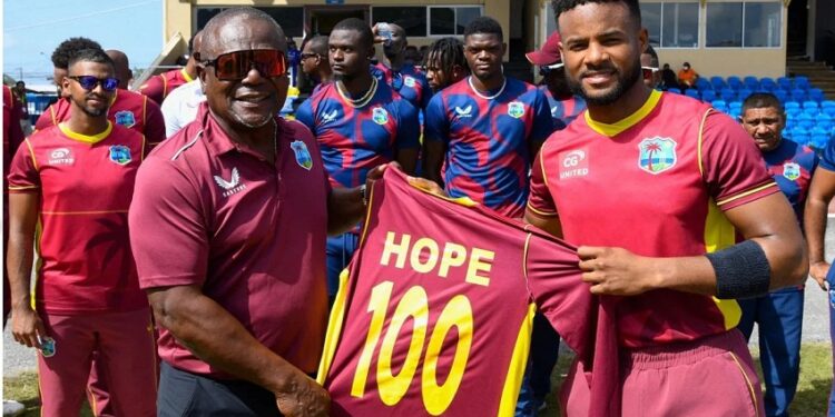 ಶತಕದ ಪಂದ್ಯದಲ್ಲಿ ಹೋಪ್ ಶತಕ: ಭಾರತಕ್ಕೆ 312 ರನ್ ಗುರಿ