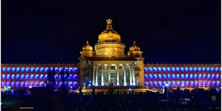 ಸರ್ಕಾರಿ ಕಚೇರಿಗಳಲ್ಲಿ ಪೋಟೋ ಹಾಗೂ ವಿಡಿಯೋಗ್ರಾಫಿ ನಿಷೇಧಿಸಿ ಆದೇಶ ಹೊರಡಿಸಿದ ರಾಜ್ಯ ಸರ್ಕಾರ