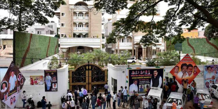 ಇತಿಹಾಸದಲ್ಲಿ ಇದೇ ಮೊದಲ ಬಾರಿಗೆ ಶಾಸಕರೊಬ್ಬರ ಮೇಲೆ ACB ದಾಳಿ : ಅಷ್ಟಕ್ಕೂ ACB ಕೆಲಸ ಏನು.!?