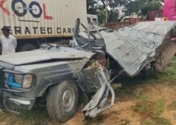 ತುಮಕೂರು ಬಳಿ ಭೀಕರ ಅಪಘಾತ: ರಾಯಚೂರಿನ 9 ಮಂದಿ ಬಲಿ