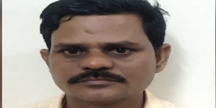 ಪಶುಸಂಗೋಪನಾ ಇಲಾಖೆಯಲ್ಲಿ ಕೆಲಸ ಕೊಡಿಸುವುದಾಗಿ ವಂಚಿಸುತ್ತಿದ್ದ ಶಿಕ್ಷಕ ಅರೆಸ್ಟ್!‌