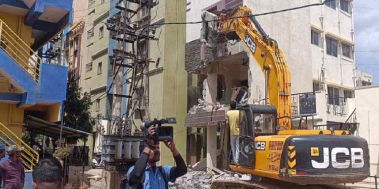 ಮಹದೇವಪುರ ವಲಯ ವ್ಯಾಪ್ತಿಯಲ್ಲಿ ಒತ್ತುವರಿ ತೆರವು ಕಾರ್ಯಾಚರಣೆ ಶುರು!