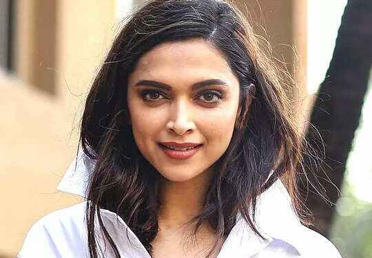 ನಟಿ ದೀಪಿಕಾ ಪಡುಕೋಣೆ ಆರೋಗ್ಯದಲ್ಲಿ ಏರುಪೇರು; ಆಸ್ಪತ್ರೆಗೆ ದಾಖಲು