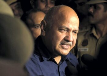 ದಿಲ್ಲಿ ಡಿಸಿಎಂ ಸಿಸೋಡಿಯಾರನ್ನು ಬಂಧಿಸಲು ಒತ್ತಡ – ಸಿಬಿಐ ಅಧಿಕಾರಿ ಆತ್ಮಹತ್ಯೆ? ಸಿಬಿಐ ಹೇಳಿದ್ದೇನು?