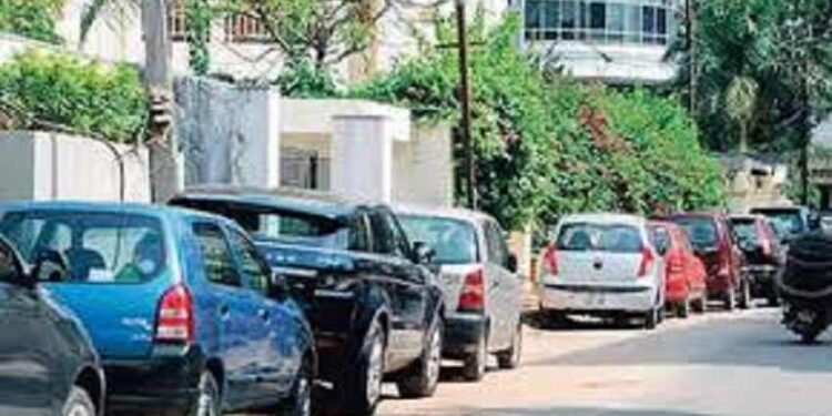 ಬೆಂಗಳೂರು ವಾಹನ ಮಾಲೀಕರಿಗೆ ಶಾಕ್:‌ ಹೊಸ ಪಾರ್ಕಿಂಗ್ ಕಾಯಿದೆ ಜಾರಿಗೊಳಿಸಲು ಮುಂದಾದ ಸರ್ಕಾರ!