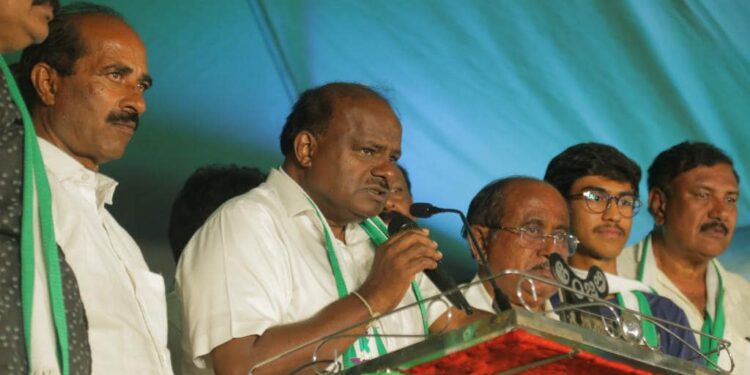 ಬಿಜೆಪಿ ಸರ್ಕಾರ ಬರೋದಕ್ಕೆ ಕಾಂಗ್ರೆಸ್‌ನವರೇ ಕಾರಣ : ಹೆಚ್‌.ಡಿ.ಕೆ