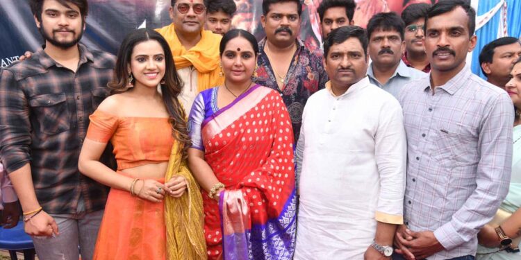 ಸರಳವಾಗಿ ಮುಹೂರ್ತ ನೆರವೇರಿಸಿಕೊಂಡ ಸೂರ್ಯ ಚಿತ್ರತಂಡ