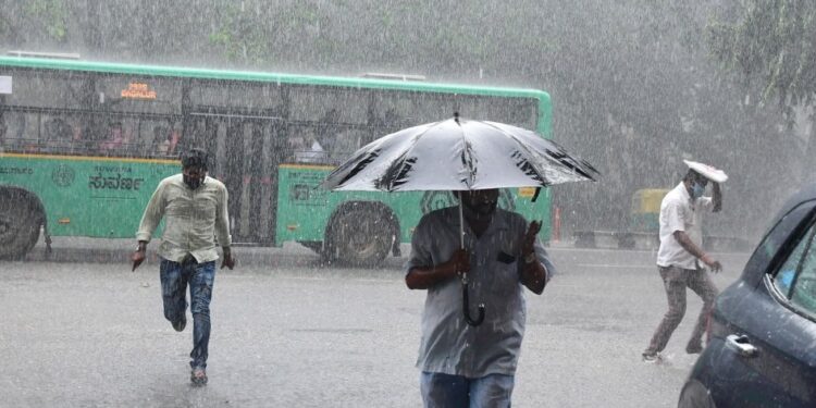 ರಾಜ್ಯದಲ್ಲಿ ಮಳೆ ಸಾಧ್ಯತೆ; ಯೆಲ್ಲೋ ಅಲರ್ಟ್‌ ಘೋಷಣೆ
