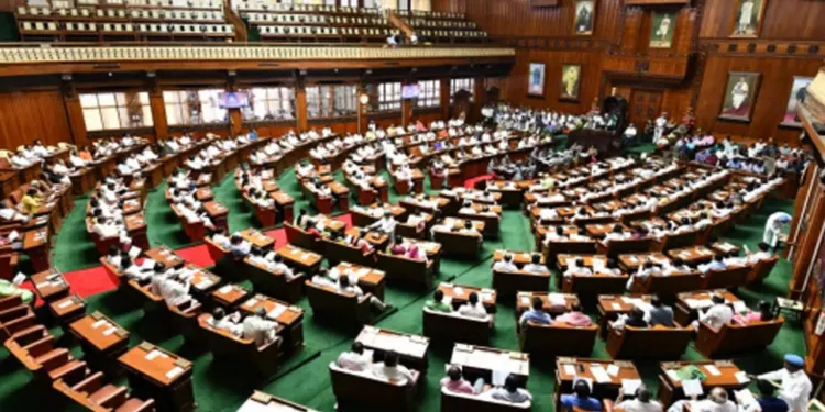 ಖಾಸಗಿ ಶಾಲೆಗಳಲ್ಲಿ ನಾಡಗೀತೆ ಕಡ್ಡಾಯವಲ್ಲ: ಅಧಿವೇಶದಲ್ಲಿ ಭಾರೀ ಚರ್ಚೆ, ಆಕ್ರೋಶ ವ್ಯಕ್ತ